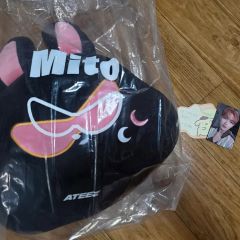 itzy イェジ wdzy Hatt ハット クッション 新品未使用 - メルカリ