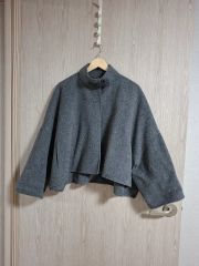 cygne スカラップ ポンチョ ケープコート グレー - メルカリ