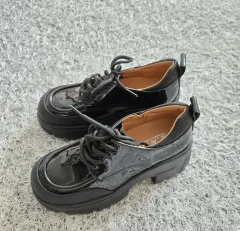 # ブラック 光沢 厚底 ローファー 240-未使用品