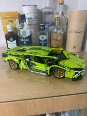 Lamborghini Urus 子供用乗用車 グリーン Lamborghini Urus 子供用乗用車 グリーン - メルカリ