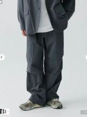 新品】ALOUND TWOTUCK TAPERED CHINO PANTS - メルカリ