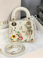 ディオール レディ マイクロ バッグ