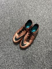 Nike ハイパーヴェノム フィニッシュ HG-E メタリックカラー/スパイク