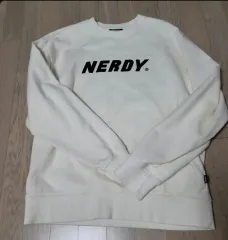 ノルディ スウェットTシャツ Mサイズのサムネイル