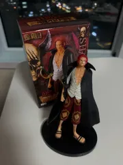 ONE PIECE DXF シャンクス フィギュア