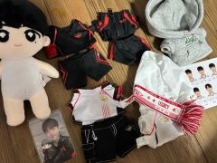 ⭐︎ロウン MAN &BOY ぬいぐるみ（2体）と着せ替え服、靴セット - メルカリ