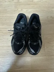 アシックス スニーカー