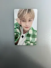 SEVENTEEN 2022 SEASON'S GREETINGS