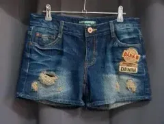 ダメージデニム ショートパンツ
