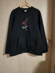 ナイキ ブラック スウェット Tシャツ 身幅 62