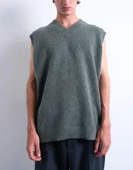 トップマン メンズ アウター ニット・セーター オーバーサイズフィット Vネック ニット Topman oversized fit knit vneck tank top in sage SAGE GREEN グリーン