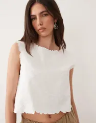 マンゴ レディース トップス シャツ フラワー柄 ノースリーブ フラワー Mango sleeveless boat neck top with floral embroidery WHITE ホワイのサムネイル