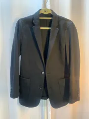 UNIQLO ブラックブレザー Sサイズ