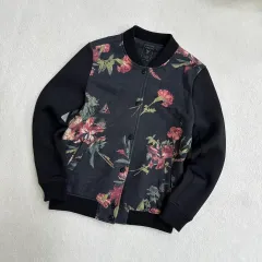 XS GUESS フラワー ロゴ ジャケット 0403T