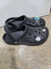#靴Crocs ブラック サンダル