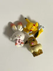3種セット) ポケットモンスター ピカチュウ、イーブイ、ホップのガチャーフィギュアキーホルダー