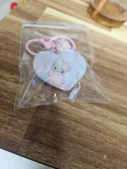 ハローキティ ハート キーホルダー グリッター ピンク