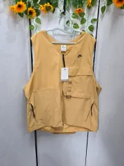ナイキテックパックベスト