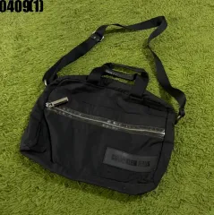 Calvin Klein Jeans(カルヴァンクラインジーンズ) ブラック クロスバッグ