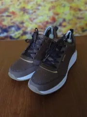 SKECHERS スケッチャーズ レディース ブラウン スニーカー 235