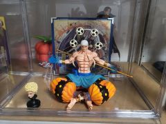 希少品ルフィ 檻入りギャグ顔フィギュア レジン製 超ユニーク造形