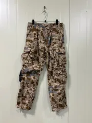 A BATHING APE アベイシングエイプ カモフラ パンツのサムネイル