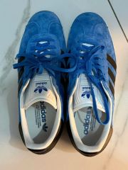 adidas GAZELLE ブラウン×ライトブルー スニーカー箱無し - メルカリ