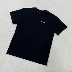 L パタゴニア バックロゴ 半袖 Tシャツ 0406M
