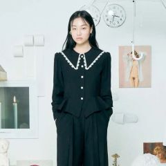 フルーツ刺繍ポロカラーノースリニットジレ - メルカリ