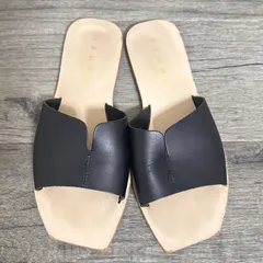 REMME レメ スペイン製 レザー スクエアトゥ スリット フラットサンダル ミュール スライドサンダル サイズ37 23.5cm 黒のサムネイル