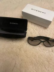 P1 超美品 GIVENCHY ジバンシー サングラス 度無 GV7057 - メルカリ