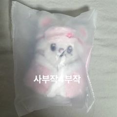 ILLIT イロハ ぬいぐるみ トレカ まとめ売り セット - メルカリ
