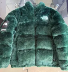 Supreme The North Face Faux Fur ヌプシジャケットのサムネイル