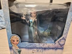 フィギュア エルサ 未使用 2個 Disney Frozen 人形 P186 - メルカリ
