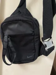 ナイキ スポーツウェア エッセンシャル 힙パック (BA6144-011)