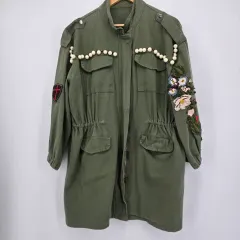 カーキ色 パール 花 刺繍 マウンテンパーカー アウター オーバーサイズ 66-77 F20548
