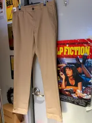 トミーヒルフィガー チノパンツ