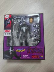 MAFEX ヴェノム カーネイジ COMIC Ver セット - メルカリ