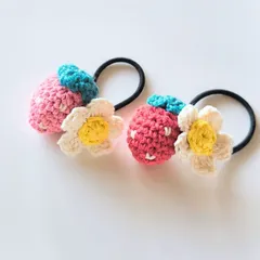 ピンク＆赤いちごのあみぐるみヘアゴム2個セット