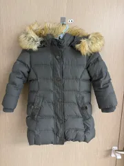 Tommy Hilfiger トミーヒルフィガー グレー ファー キッズ ダウン 4 サイズ