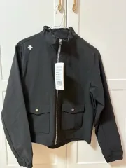 DESCENTE SQ322PWT7I ブラック ウィンドブレーカー 85サイズのサムネイル