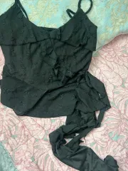 送料込み) 黒 キャミソール 服