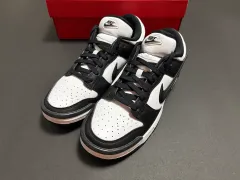 275 NIKE ウィメンズ ダンク ロー ツイスト ブラック アンド 白のサムネイル
