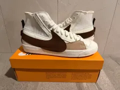 ナイキ ブレーザー ミッド 白/ブラウン メンズスニーカー出品