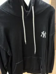 MLB ニューヨーク・ヤンキース ブラック フーディー