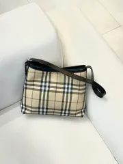 バーバリー ノヴァチェック ショルダーバッグ (正規品)