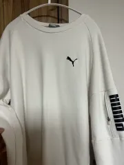 プーマ 白 スウェット Tシャツ
