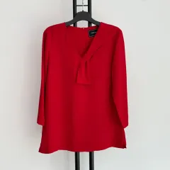 正規品 GIORGIO ARMANI(ジョルジオ アルマーニ) レッド ブラウスのサムネイル