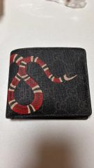 GUCCI 蛇デザイン カードケース - メルカリ