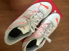 PUMA サッカーシューズ